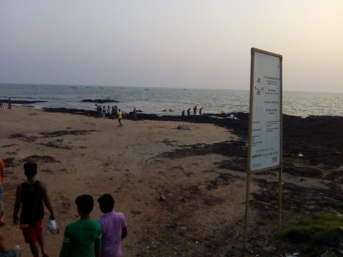 White Negro Beach * Anjuna