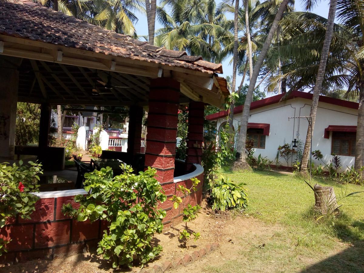 Resort White Negro Beach *